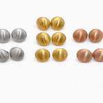 White gold brush earring