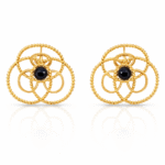 Yellow gold with onyx earring