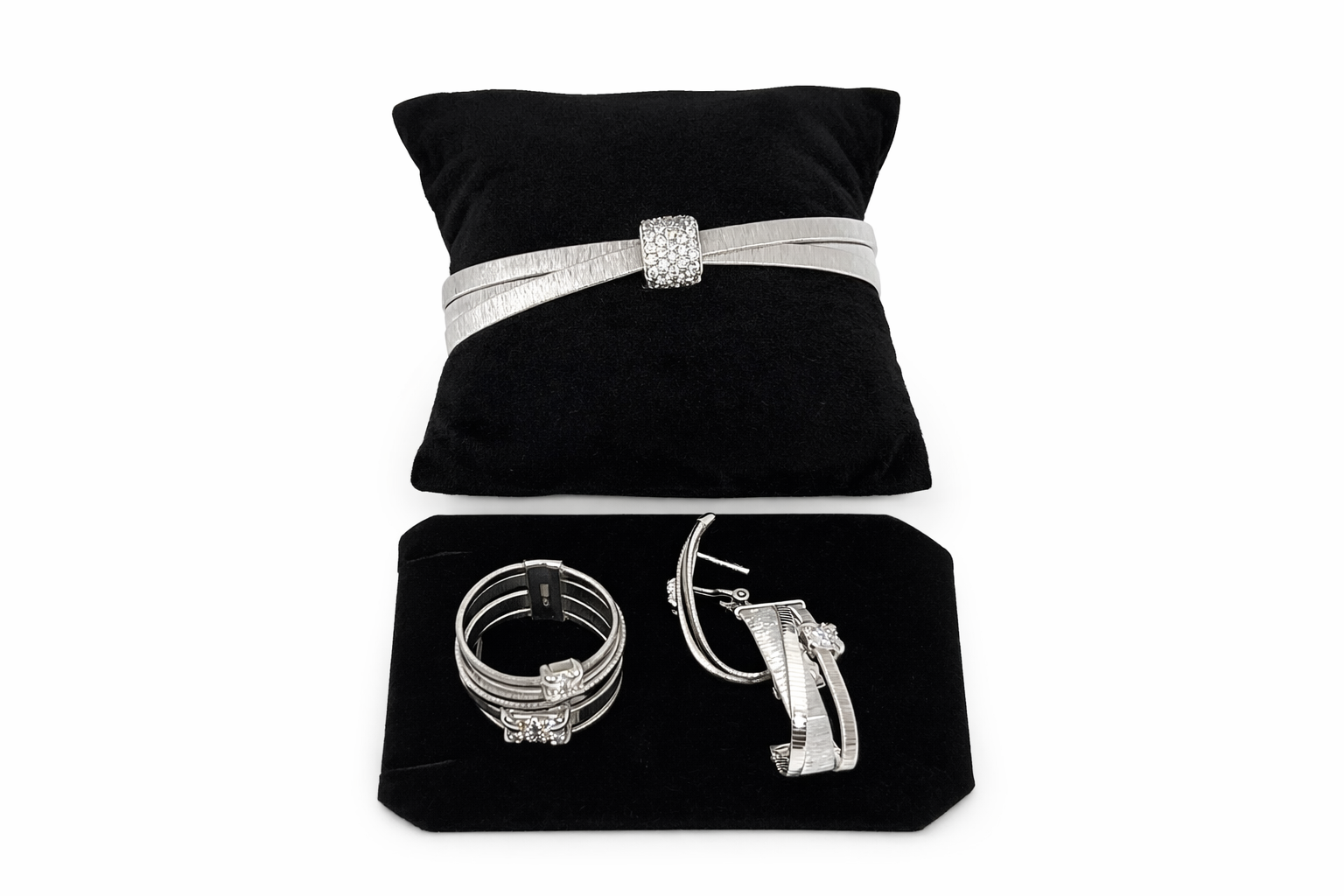 EF89D699-B171-4A2E-9824-0B0813D192B1